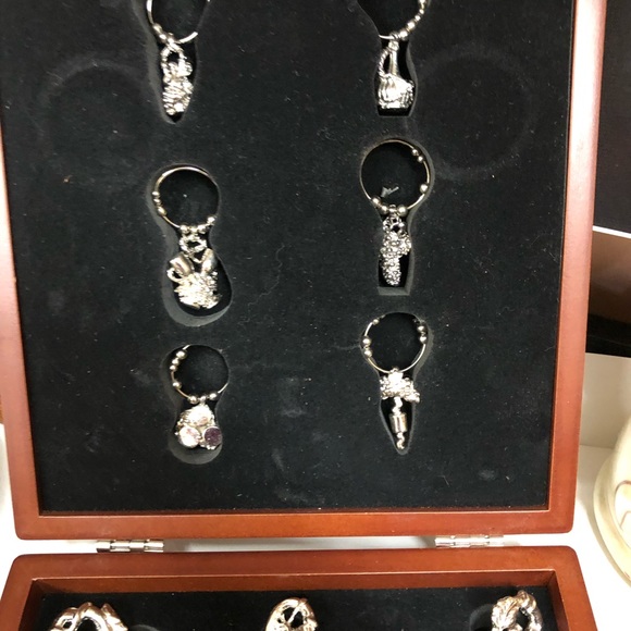 Wine lovers accessories in its own box - Picture 3 of 8